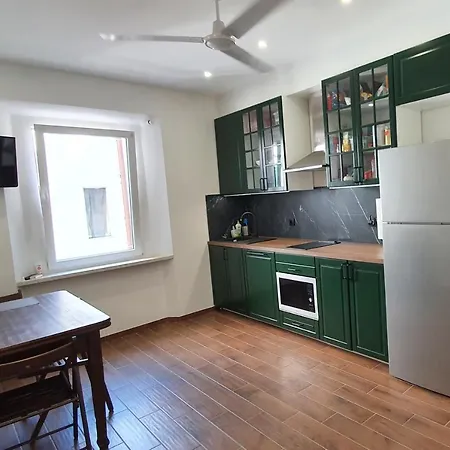 Luxurio- With Private Bathrooms *