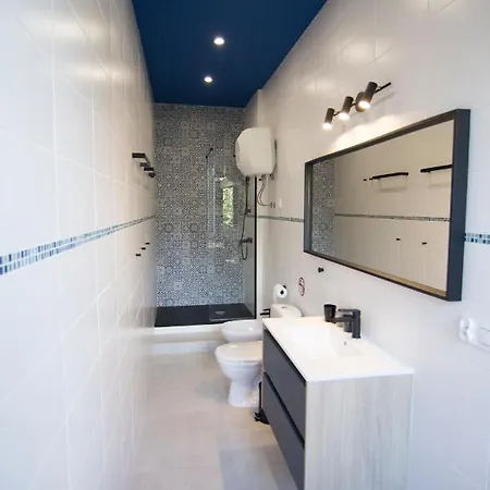 Luxurio- With Private Bathrooms * Livorno