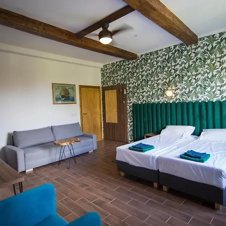 Luxurio- With Private Bathrooms * Livorno