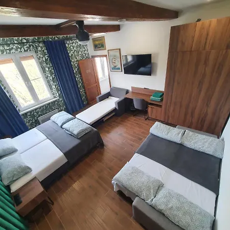 Luxurio- With Private Bathrooms
